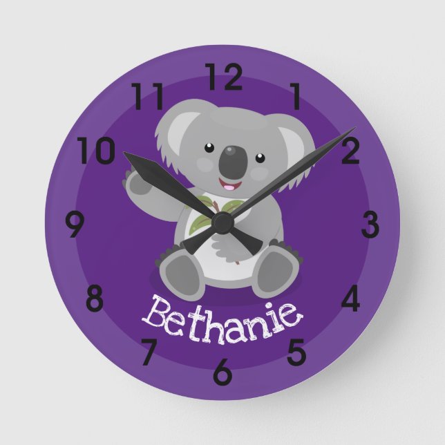 Cute koala bear with leaves cartoon illustration runde wanduhr (Vorderseite)