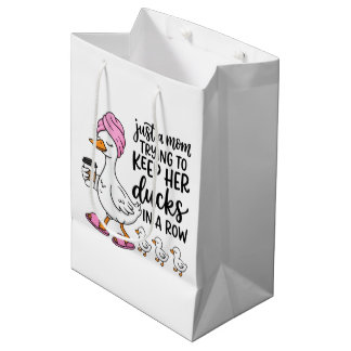 Cute Mom Ducks word art Mittlere Geschenktüte