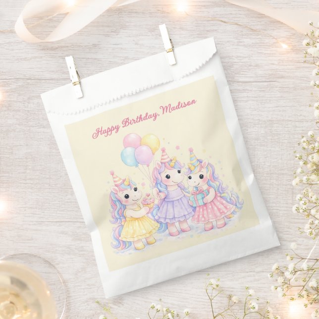 Cute Pastel Watercolor Dinosaurs Birthday Geschenktütchen (Ausgeschnitten)