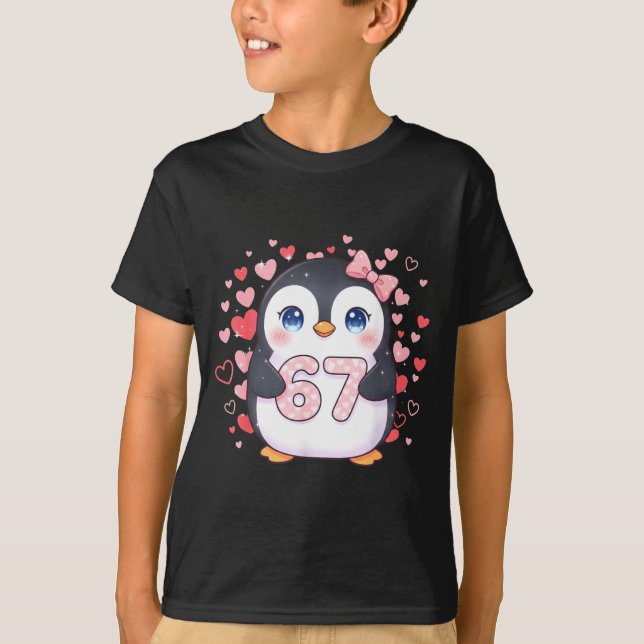 Cute Penguin 67 Six Seven Valentine Hearts 6 7 Mem T-Shirt (Vorderseite)