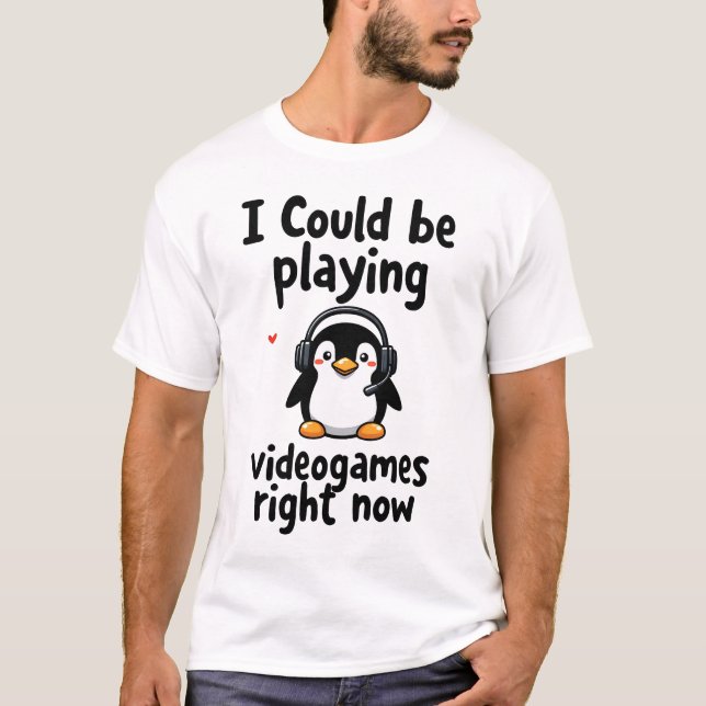 Cute Penguin Playing Videogames Gamer Shirt (Vorderseite)