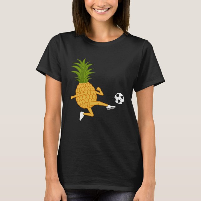 Cute Pineapple Kicking Ironic Summer Fruits T-Shirt (Vorderseite)