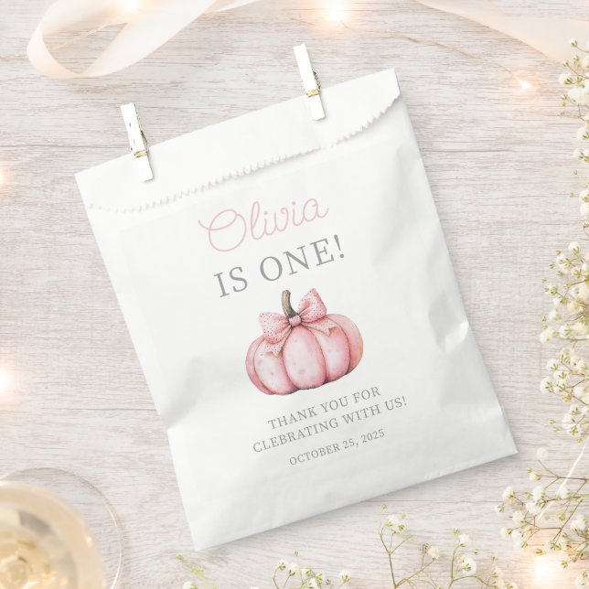 Cute Pink Pumpkin Baby Girl 1st Birthday  Geschenktütchen (Ausgeschnitten)
