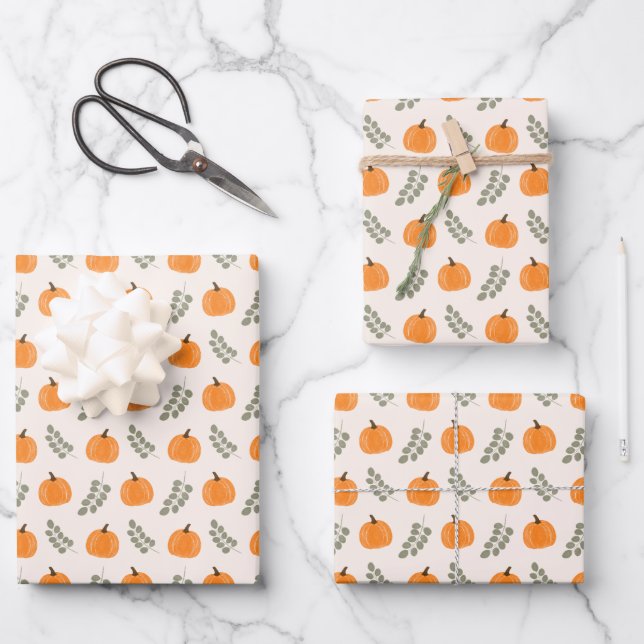 Cute Pumpkin Eucalyptus Fall Pattern Geschenkpapier Set (Vorderseite)