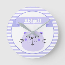 Cute Purple Cat | Personalized Nursery or Kids' Runde Wanduhr