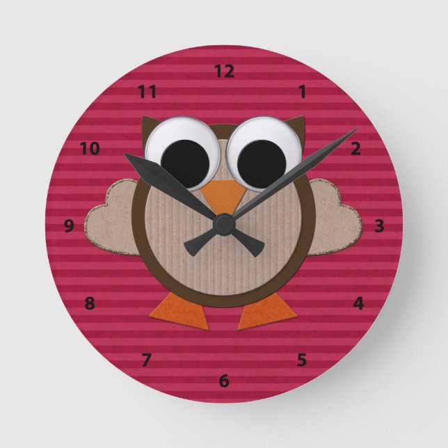 Cute Retro Owl Pink Stripe Clock Runde Wanduhr (Vorderseite)