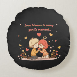 Cute Romantic Anime Couple - Love Moment Rundes Kissen