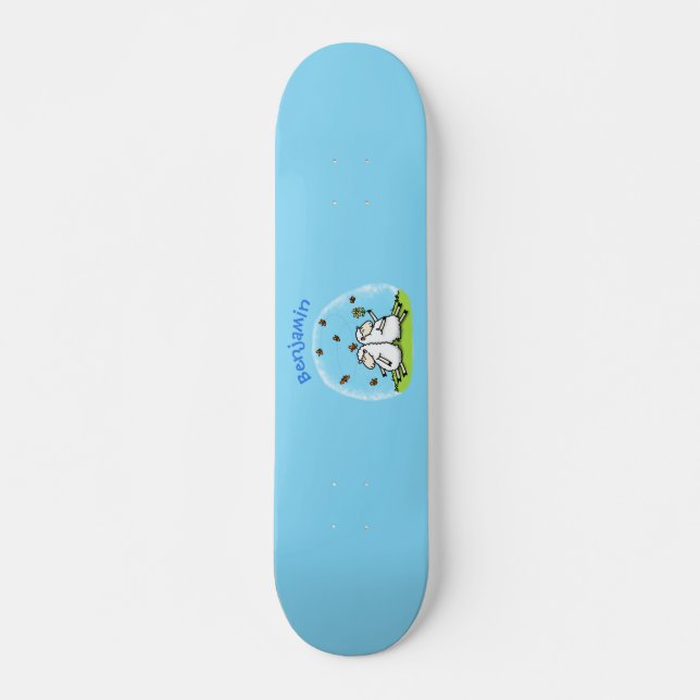 Cute sheep friends and butterflies cartoon skateboard (Vorne)