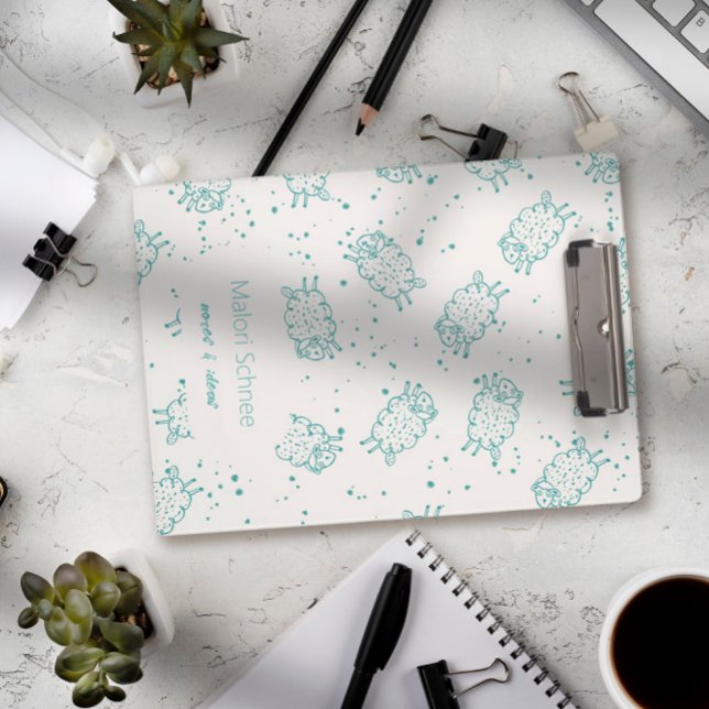 Cute Sheep – Whimsical Seamless Pattern Mini Klemmbrett (Von Creator hochgeladen)
