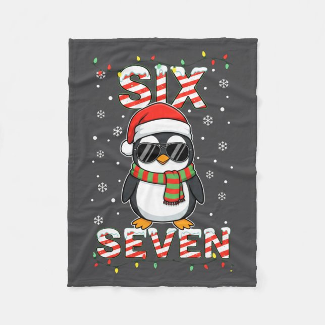 Cute Six Seven 67 Penguin Kids Christmas Holiday L Fleecedecke (Vorderseite)