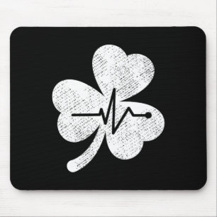 Cute St. Paddys Day Krankenschwester Scrub Top Kra Mousepad