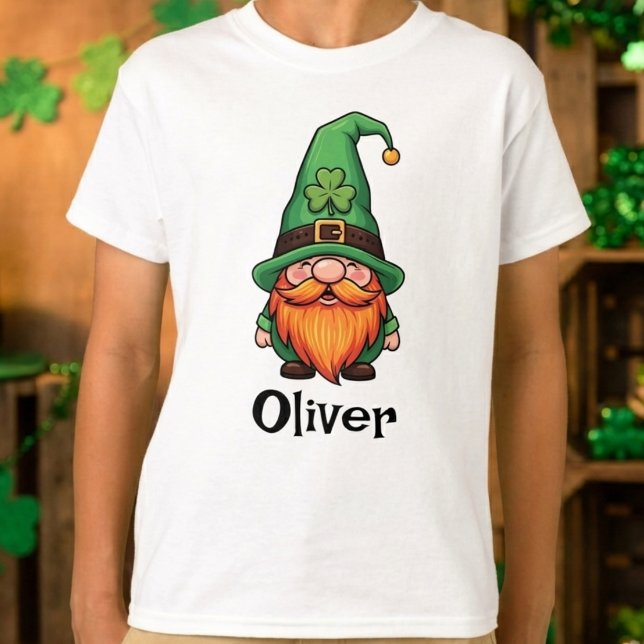 Cute St. Patrick's Day Lucky Leprechaun Gnome  T-Shirt (Von Creator hochgeladen)