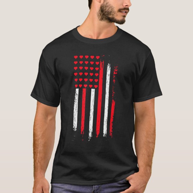 Cute Veteran Mini Hearts Flag Military Valentine's T-Shirt (Vorderseite)
