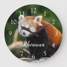 Cute Wild Red Panda Photo Personalized Große Wanduhr