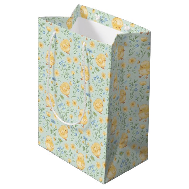 Cute Yellow Chicks and Flowers Pattern Mittlere Geschenktüte (Rückseite Schrägansicht)