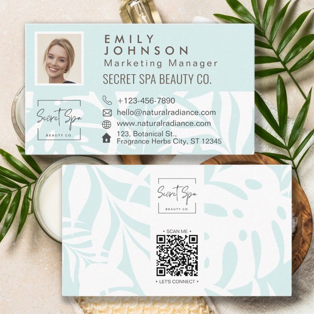 Cyan Tropical Botanical Leaf Beauty & Wellness-Cen Visitenkarte (Cyan Tropical Botanical Leaf Beauty & Spa Photo QR Business Card)