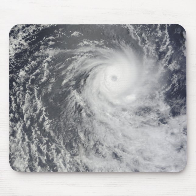 Cyclone Anja über den südlichen Indischen Ozean Mousepad (Vorne)