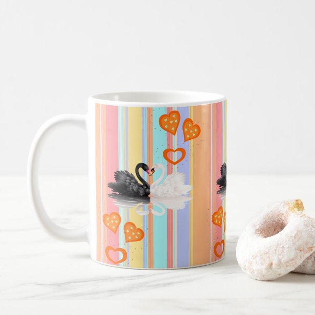 Cygne Orange Coeurs Frappe Mug (Avec donut)