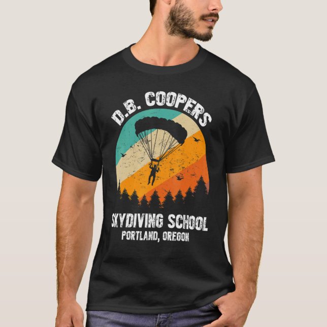 D B Cooper Skydiving School Portland Oregon Retro T-Shirt (Vorderseite)