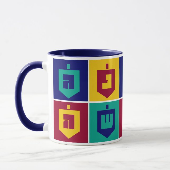Da ist ein großes Wunder passiert! Hanukkah Dreide Tasse (Links)