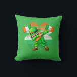 Dabbing Leprechaun for Kids Boys Mens Youth  Kissen<br><div class="desc">Dabbing Leprechaun for Kids Boys Mens Youth St Patricks Day</div>