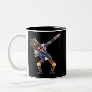 Dabbing Nussknacker Weihnachtsfeiertag Zweifarbige Tasse