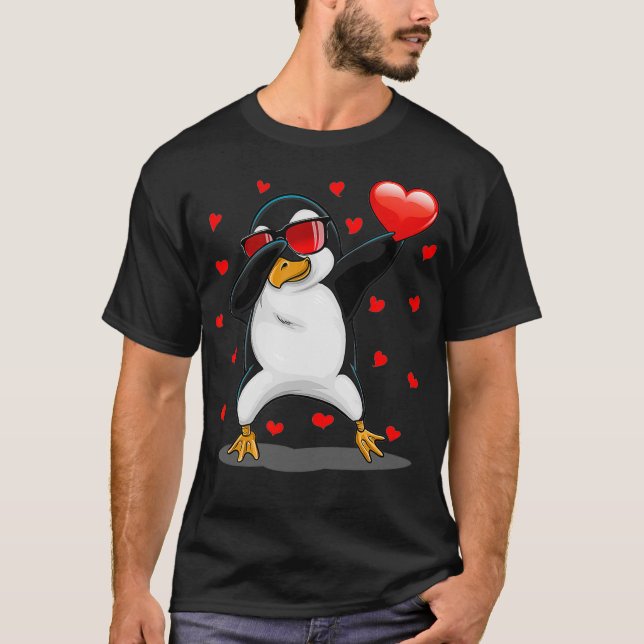 Dabbing Pinguin Sonnenbrille Valentinstag Herz T-Shirt (Vorderseite)