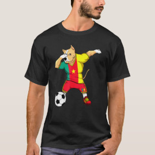 Dabbing Pitbull Hund Kamerun Fußballfans Jersey Fo T-Shirt