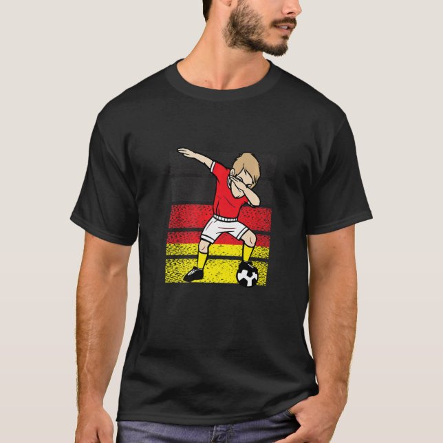 Dabbing Soccer Player Deutschland Flaggenfußball T-Shirt (Vorderseite)