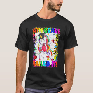 Dabbing Unicorn 4. Klasse nagelte es zurück zur Sc T-Shirt