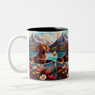 Dachshund auf einem Paddel: Ein landschaftliches A Zweifarbige Tasse