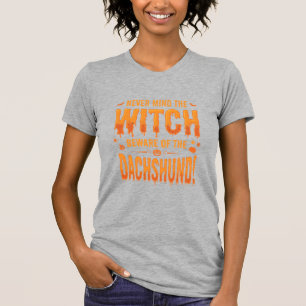 Dachshund Halloween Hexenwarnung Typografie Vecto T-Shirt
