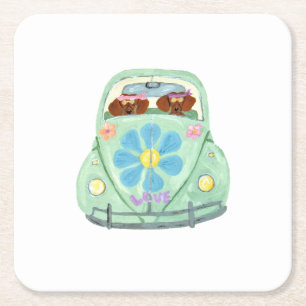 Dachshund-Hippies in ihrem Blumenliebesauto Rechteckiger Pappuntersetzer