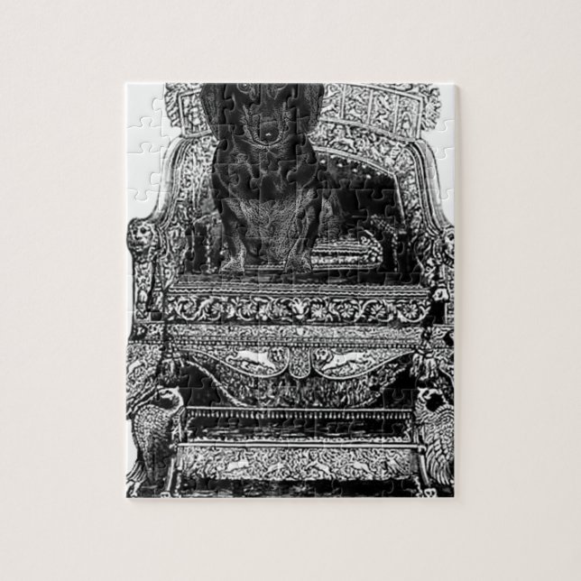 Dackel auf Thron-Kronen-Hund (Vertikal)