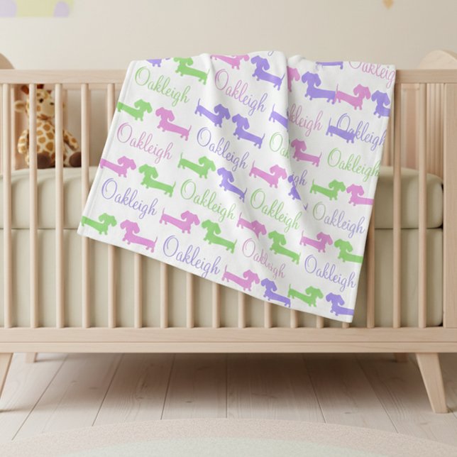 Dackel Geschlecht neutrales Kinderzimmer Lücke Fleecedecke (Personalized dachshund baby blanket - pinks, purples, and greens)