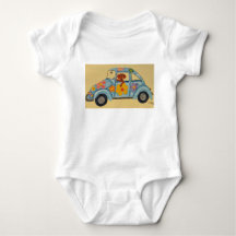 Dackel in Hippie-Auto