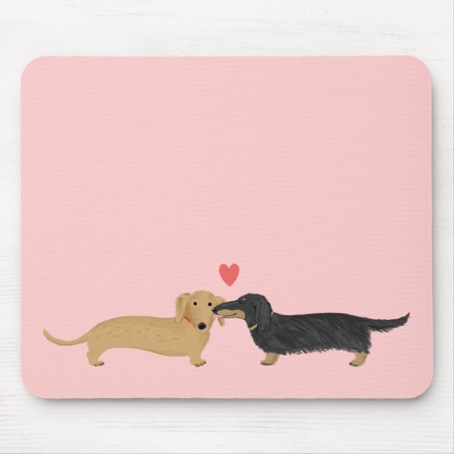 Dackel Kiss mit Herz auf Rosa Mousepad (Vorne)