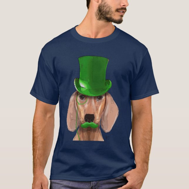 Dackel mit grünem Top-Hut und Mustache T-Shirt (Vorderseite)