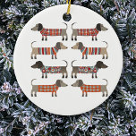 Dackel Wursthund Keramik Ornament<br><div class="desc">Niedliche kleine Dackel Würstchen oder Dackel Hunde in Wollstrickbekleidung. Ideal für Hundeliebhaber und Hundeschlittengänger.</div>