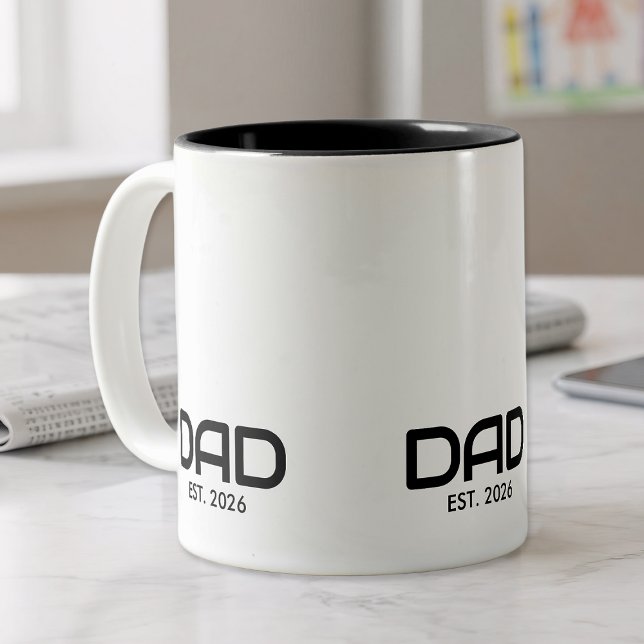 Dad Established New Dad Gift  Zweifarbige Tasse (Von Creator hochgeladen)
