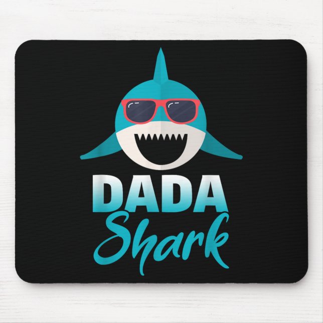 Dada Shark Wearing Cool Sungles Daddy Mousepad (Vorne)