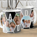 Daddy Editable 5 Foto 5 Letter Honeycomb Kaffeetasse<br><div class="desc">Honigwabenkaffee-Tasse, personalisiert mit 5 Ihrer Lieblings-Fotos und gedruckt mit einem 5-Buchstaben-Namen, wie DADDY. Das Design verfügt über eine Collage aus Wabenkolben in einfarbiger Farbpalette aus Schwarz und Grau. Wenn Sie gewollt haben, die Farben zu ändern, klicken Sie auf "Weiter anpassen" und klicken Sie auf jedes Hexagon, das Sie gewollt haben,...</div>