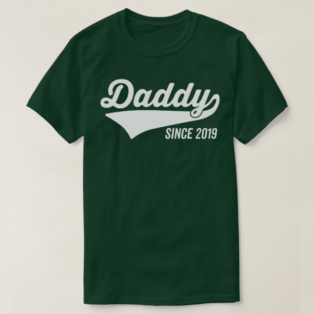 Daddy seit 2019 T-Shirt (Design vorne)