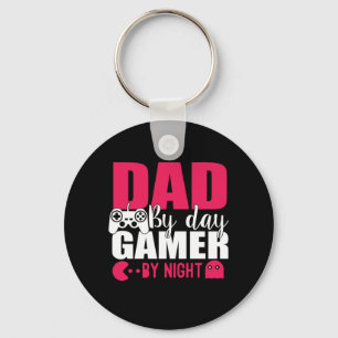 Daddy spendet Vater by Day Gamer by Night Schlüsselanhänger