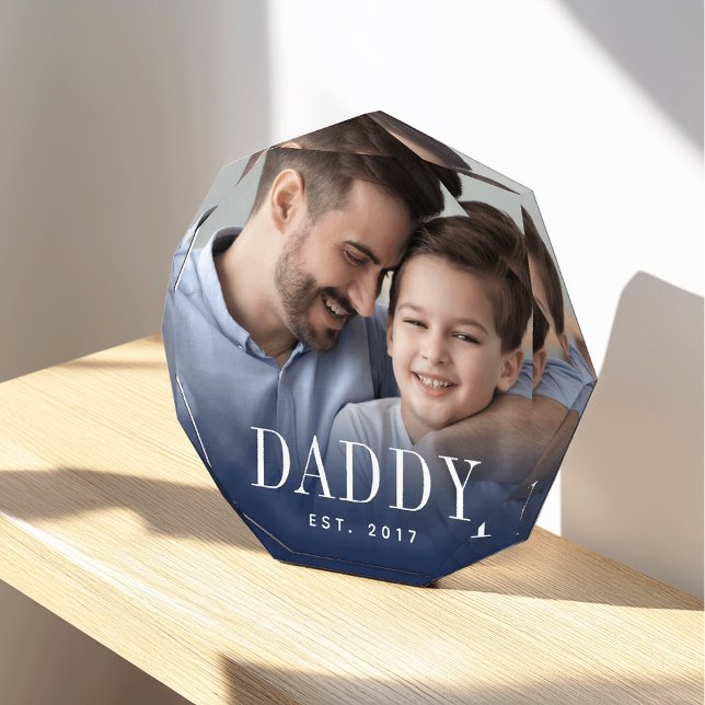 Daddy Year etabliert Fotoblock (Von Creator hochgeladen)