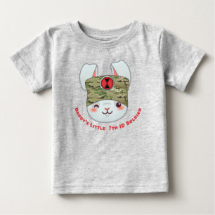 „Daddys kleiner 7. Infanterie-Divisions-Soldat“ Baby T-shirt