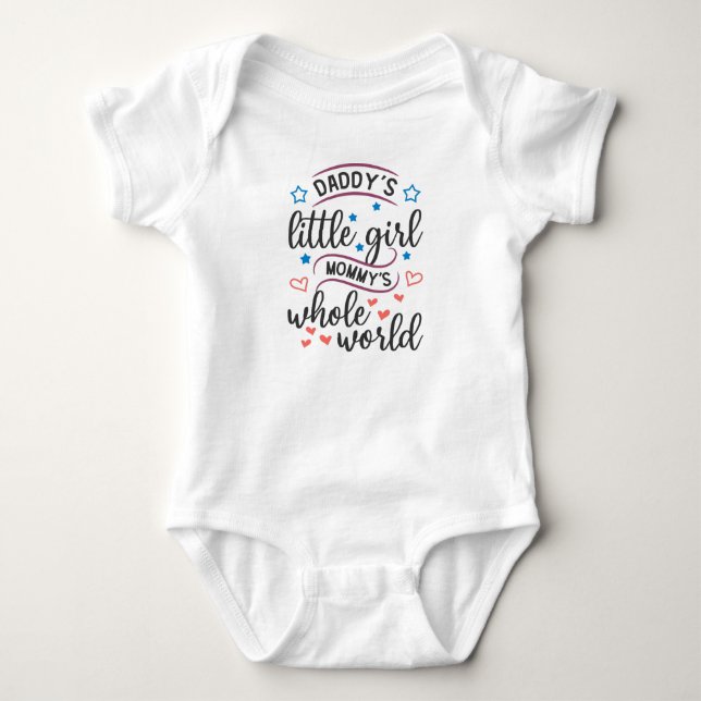 Daddy's Little Girl Mommy's GANZE WELT Baby Strampler (Vorderseite)