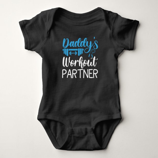 Daddy's Workout Partner Baby Strampler (Vorderseite)