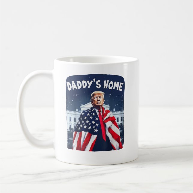 Daddys Zuhause Trump Pink 2024 bringt Amerika zurü Kaffeetasse (Links)