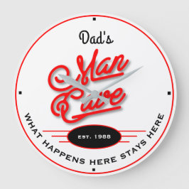 Dad's or Any Name Man Cave Retro Red Slogan White Große Wanduhr